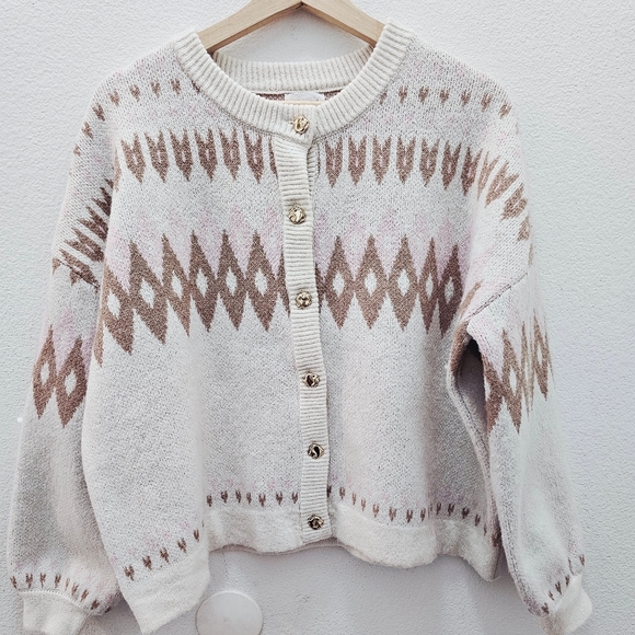 Song of Style Sweaters - Song Of Style By Amee Song Women's Cream and Brown Patterned Sweater. Size S